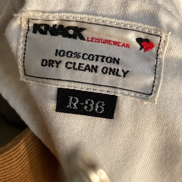 Knack 70’s 3 piece tan corduroy suit. 44 jacket 36” pants. Slight discolor patch - Picture 12 of 14